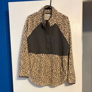 Maurices Gray and Cream Fleece Pullover